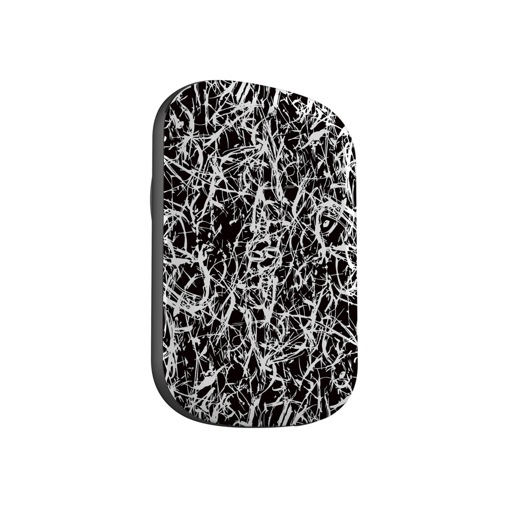 Black-White Grunge MagSafe CHARGEPOD — Finnaij