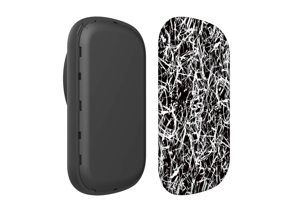 Black-White Grunge MagSafe CHARGEPOD — Finnaij
