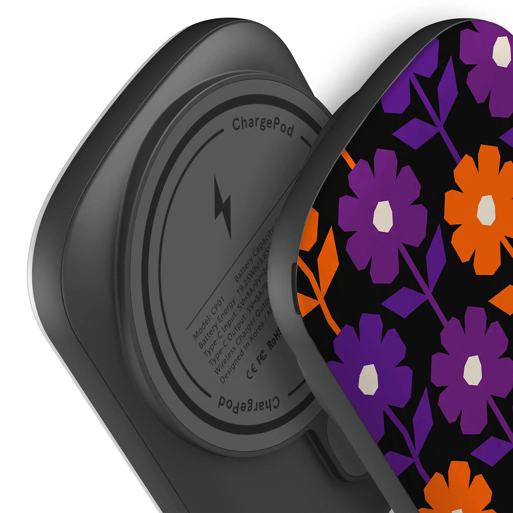 Haunted Bloom — MagSafe CHARGEPOD — Finnaij