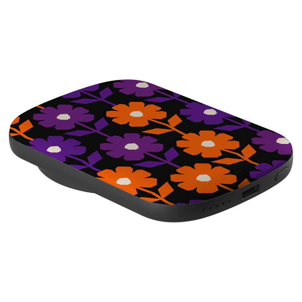 Haunted Bloom — MagSafe CHARGEPOD — Finnaij