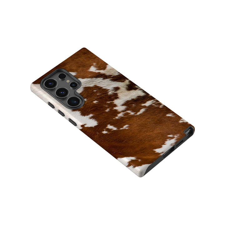 Elegant cowhide phone case tailored for Samsung Galaxy, offering a durable and fashionable design.