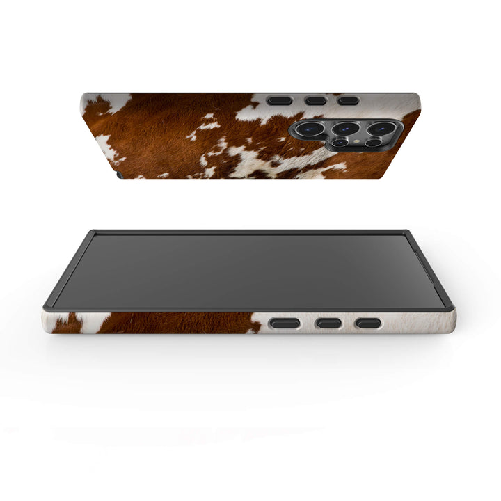 Elegant cowhide phone case tailored for Samsung Galaxy, offering a durable and fashionable design.