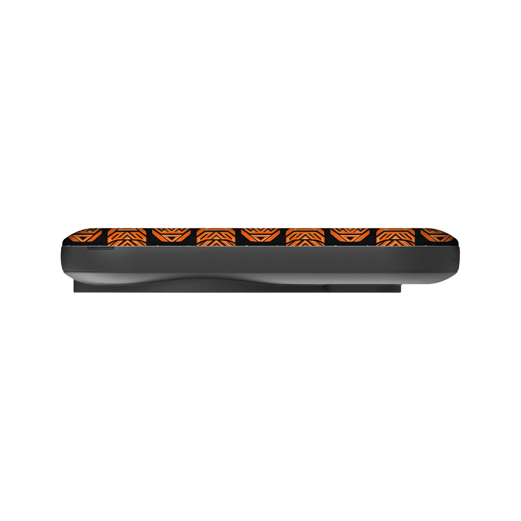 Pumpkin Runo — MagSafe CHARGEPOD — Finnaij