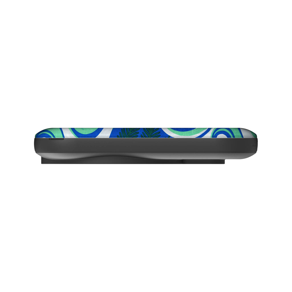 Sauna Bloom Motif by Aino Kallio — MagSafe CHARGEPOD — Finnaij
