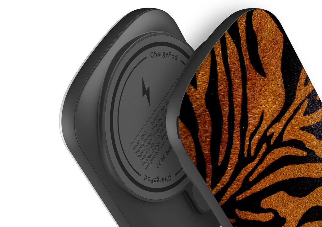 Stripes of the Wild MagSafe CHARGEPOD — Finnaij