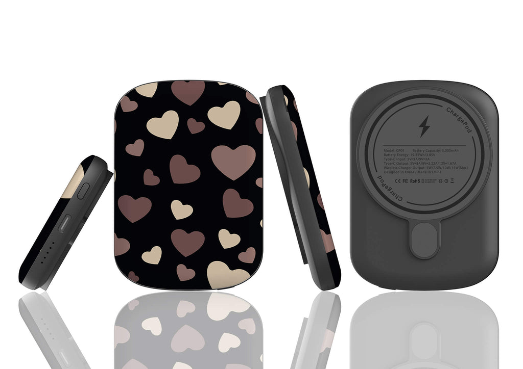 White & Black Hearts MagSafe CHARGEPOD — Finnaij